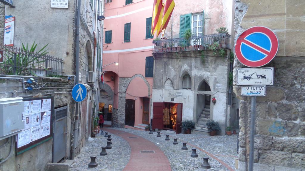 Medieval House Ventimiglia Ngoại thất bức ảnh