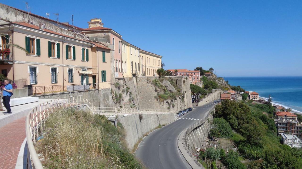Medieval House Ventimiglia Ngoại thất bức ảnh